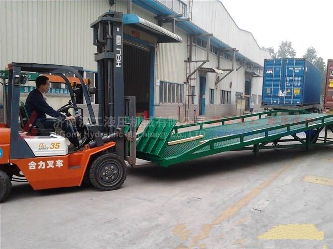 移動(dòng)式登車橋，移動(dòng)式液壓登車橋